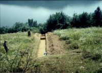 Cronica Cercetărilor Arheologice din România, Campania 2001. Raportul nr. 55, Călineşti-Oaş, Dealul Hurca (Hurcă)<br /><a href='CronicaCAfotografii/2001/055/p2.jpg' target=_blank>Priveşte aceeaşi imagine într-o fereastră nouă</a>