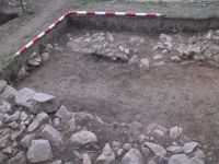 Chronicle of the Archaeological Excavations in Romania, 2001 Campaign. Report no. 183, Roşia Montană, Tăul Secuilor (Pârâul Porcului).<br /> Sector Imagini.<br /><a href='CronicaCAfotografii/2001/183/Imagini/s4-sud.JPG' target=_blank>Display the same picture in a new window</a>. Title: Imagini
