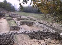 Chronicle of the Archaeological Excavations in Romania, 2001 Campaign. Report no. 189, Roşia Montană, centrul istoric-Masivul Coş<br /><a href='CronicaCAfotografii/2001/189/taul-tapului-mnir-20.jpg' target=_blank>Display the same picture in a new window</a>