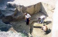 Chronicle of the Archaeological Excavations in Romania, 2002 Campaign. Report no. 156, Răcătău De Jos, Movila lui Cerbu (La Movilă, La Moghiliţă)<br /><a href='CronicaCAfotografii/2002/156/12.jpg' target=_blank>Display the same picture in a new window</a>