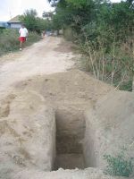 Cronica Cercetărilor Arheologice din România, Campania 2004. Raportul nr. 93, Enisala, La Biserică (Lutărie)<br /><a href='CronicaCAfotografii/2004/093/rsz-2.jpg' target=_blank>Priveşte aceeaşi imagine într-o fereastră nouă</a>