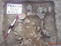 Cronica Cercetărilor Arheologice din România, Campania 2004. Raportul nr. 100, Fulgeriş, La Trei Cireşi (Dealul Fulgeriş).<br /> Sectorul Ilustratie.<br /><a href='CronicaCAfotografii/2004/100/rsz-4.jpg' target=_blank>Priveşte aceeaşi imagine într-o fereastră nouă</a>