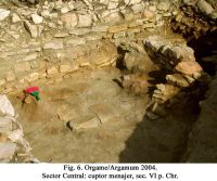 Chronicle of the Archaeological Excavations in Romania, 2004 Campaign. Report no. 129, Jurilovca, Capul Dolojman.<br /> Sector 02-poze-sector-central.<br /><a href='CronicaCAfotografii/2004/129/rsz-6.jpg' target=_blank>Display the same picture in a new window</a>