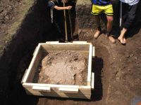 Cronica Cercetărilor Arheologice din România, Campania 2004. Raportul nr. 198, Scânteia, La Nuci (Dealul Bodeştilor).<br /> Sectorul Rezerve.<br /><a href='CronicaCAfotografii/2004/198/rsz-4.jpg' target=_blank>Priveşte aceeaşi imagine într-o fereastră nouă</a>