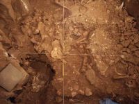 Cronica Cercetărilor Arheologice din România, Campania 2004. Raportul nr. 210, Steierdorf, Plopa-Ponor (Peştera cu Oase)<br /><a href='CronicaCAfotografii/2004/210/rsz-1.jpg' target=_blank>Priveşte aceeaşi imagine într-o fereastră nouă</a>