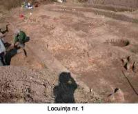 Chronicle of the Archaeological Excavations in Romania, 2005 Campaign. Report no. 51, Căscioarele, D-aia parte<br /><a href='CronicaCAfotografii/2005/051/rsz-2.jpg' target=_blank>Display the same picture in a new window</a>