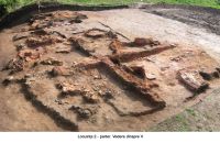 Cronica Cercetărilor Arheologice din România, Campania 2006. Raportul nr. 143, Poduri, Dealul Ghindarului (Rusăieşti)<br /><a href='CronicaCAfotografii/2006/143/rsz-1.jpg' target=_blank>Priveşte aceeaşi imagine într-o fereastră nouă</a>