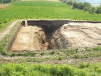 Cronica Cercetărilor Arheologice din România, Campania 2007. Raportul nr. 128, Poduri, Dealul Ghindarului (Rusăieşti)<br /><a href='CronicaCAfotografii/2007/128-PODURI-BC-DealulGhindaru-1/pl-1-1-sus.JPG' target=_blank>Priveşte aceeaşi imagine într-o fereastră nouă</a>