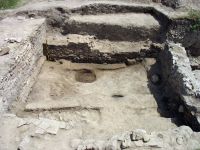 Cronica Cercetărilor Arheologice din România, Campania 2008. Raportul nr. 61, Pantelimon, Cetate<br /><a href='CronicaCAfotografii/2008/061/05-ulm-08-sector-est-baraci-vedere-de-ansamblu.JPG' target=_blank>Priveşte aceeaşi imagine într-o fereastră nouă</a>