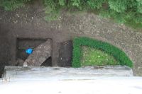 Cronica Cercetărilor Arheologice din România, Campania 2009. Raportul nr. 119, Dealu Frumos<br /><a href='CronicaCAfotografii/2009/preventive/119/5-s3-ruina-absidei.jpg' target=_blank>Priveşte aceeaşi imagine într-o fereastră nouă</a>