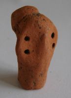 Cronica Cercetărilor Arheologice din România, Campania 2009. Raportul nr. 123, Fulgeriş, La Trei Cireşi (Dealul Fulgeriş).<br /> Sectorul Ilustratie.<br /><a href='CronicaCAfotografii/2009/preventive/123/fig8-4a-Statuete-antropomorfe.JPG' target=_blank>Priveşte aceeaşi imagine într-o fereastră nouă</a>