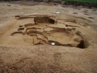 Cronica Cercetărilor Arheologice din România, Campania 2009. Raportul nr. 145, Negrileşti, Şcoala Generală (La Punte, Pin, Curtea Şcolii).<br /> Sectorul plansa-IMDA.<br /><a href='CronicaCAfotografii/2009/preventive/145/01-Complex-C1.jpg' target=_blank>Priveşte aceeaşi imagine într-o fereastră nouă</a>