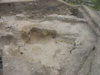 Cronica Cercetărilor Arheologice din România, Campania 2009. Raportul nr. 51, Pantelimon, Cetate<br /><a href='CronicaCAfotografii/2009/sistematice/051/Bordei-sfarsit-sec-VI.JPG' target=_blank>Priveşte aceeaşi imagine într-o fereastră nouă</a>