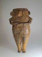 Cronica Cercetărilor Arheologice din România, Campania 2012. Raportul nr. 50, Pietrele, Gorgana<br /><a href='CronicaCAfotografii/2012/050-PIETRELE-GR-Magura-Gorgana/fig-2-vas-antropomorf-sh.jpg' target=_blank>Priveşte aceeaşi imagine într-o fereastră nouă</a>