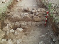 Chronicle of the Archaeological Excavations in Romania, 2014 Campaign. Report no. 2, Adamclisi, Cetate<br /><a href='CronicaCAfotografii/2014/002-Adamclisi-SectorB/fig-02-sg14-zid-central.JPG' target=_blank>Display the same picture in a new window</a>