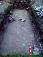 Chronicle of the Archaeological Excavations in Romania, 2014 Campaign. Report no. 2, Adamclisi, Cetate<br /><a href='CronicaCAfotografii/2014/002-Adamclisi-SectorB/fig-05-sg13-context2.JPG' target=_blank>Display the same picture in a new window</a>