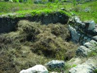 Chronicle of the Archaeological Excavations in Romania, 2014 Campaign. Report no. 3, Adamclisi, Cetate<br /><a href='CronicaCAfotografii/2014/003-Adamclisi-SectorA/fig-09-acoperirea-cu-pamant-si-iarba-a-zonei-anexelor.JPG' target=_blank>Display the same picture in a new window</a>