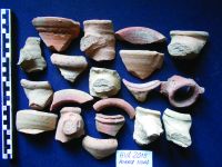 Cronica Cercetărilor Arheologice din România, Campania 2015. Raportul nr. 16, Hârşova, La Cetate (Carsium).<br /> Sectorul 079-6492.<br /><a href='CronicaCAfotografii/2015/016-Harsova-Carsium/fragmente-de-guri-de-amfore.jpg' target=_blank>Priveşte aceeaşi imagine într-o fereastră nouă</a>