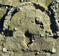 Cronica Cercetărilor Arheologice din România, Campania 2015. Raportul nr. 36, Pantelimon, Cetate<br /><a href='CronicaCAfotografii/2015/036-Pantelimon-Ulmetum/3-ulm-15-zona-bema-altar-cripta.jpg' target=_blank>Priveşte aceeaşi imagine într-o fereastră nouă</a>