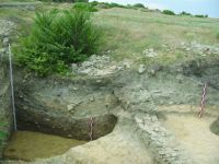 Cronica Cercetărilor Arheologice din România, Campania 2015. Raportul nr. 36, Pantelimon, Cetate<br /><a href='CronicaCAfotografii/2015/036-Pantelimon-Ulmetum/5-ulm-15-sud-l64-60-profil-v-nivele-n4-n5.JPG' target=_blank>Priveşte aceeaşi imagine într-o fereastră nouă</a>