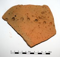 Cronica Cercetărilor Arheologice din România, Campania 2018. Raportul nr. 22, Fulgeriş, La Trei Cireşi (Dealul Fulgeriş).<br /> Sectorul Ilustratie.<br /><a href='CronicaCAfotografii/2018/1-sistematice/022-Fulgeris-BC-s/Ilustratie/fig-6-b-fragmente-ceramice-descoperite-in-s3.JPG' target=_blank>Priveşte aceeaşi imagine într-o fereastră nouă</a>. Titlu: Ilustratie