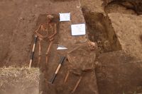 Cronica Cercetărilor Arheologice din România, Campania 2018. Raportul nr. 117, Negrileşti, Şcoala Generală (La Punte, Pin, Curtea Şcolii).<br /> Sectorul Foto.<br /><a href='CronicaCAfotografii/2018/2-preventive/117-Negrilesti-curtea-scolii-GL-p/Foto/fig-5-2-m14-16-img-3060.JPG' target=_blank>Priveşte aceeaşi imagine într-o fereastră nouă</a>. Titlu: Foto