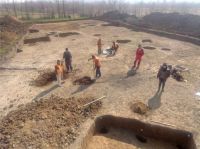 Cronica Cercetărilor Arheologice din România, Campania 2020. Raportul nr. 76, Enăcheşti, Livada Şcolii<br /><a href='CronicaCAfotografii/2020/02-Preventive/076-enachesti/02-enachesti-com-beresti-tazlau-jud-bacau-aspecte-din-timpul-cercetarii.jpg' target=_blank>Priveşte aceeaşi imagine într-o fereastră nouă</a>