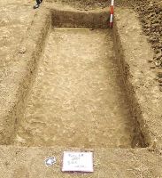 Cronica Cercetărilor Arheologice din România, Campania 2021. Raportul nr. 24, Fulgeriş, La Trei Cireşi (Dealul Fulgeriş)<br /><a href='https://ran.cimec.ro/RANatasamente/i2/BD22BB4B49AB44FA96025E8856526DF3.jpg' target=_blank>Priveşte aceeaşi imagine într-o fereastră nouă</a>. Titlu: Fulgeriș, La trei cireși – Foto secțiunea S XIX, în timpul cercetării