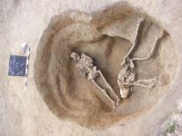 Cronica Cercetărilor Arheologice din România, Campania 2011. Raportul nr. 114, Drobeta-Turnu Severin, Parcul General Dragalina (Zeren; Zeuriuenses; Zwun)<br /><a href='CronicaCAfotografii/2011/114/plansa-xx.jpg' target=_blank>Priveşte aceeaşi imagine într-o fereastră nouă</a>, Drobeta-Turnu Severin, Parcul General Dragalina (Zeren; Zeuriuenses; Zwun)<br /><a href='https://ran.cimec.ro/RANatasamente/i1/8DA88FCA588D41F89C7339A7E926C845.jpg' target=_blank>Priveşte aceeaşi imagine într-o fereastră nouă</a>. Titlu: 1. Inel din argint cu inscripție, secolele XIV-XV. 2. Cămașă de zale din fier, secolul al XV-lea. 3 - Fotografie din timpul descoperirii tezaurului monetar compus din 159 de monede de argint, din 2011.. Sursa: Marian Iulian Neagoe, Cetatea medievală a Severinului, centru de putere la Porțile de Fier, MJM, Craiova, 2021, pp. 28-29, 165, planșa XXX/1, 2, 3, p. 194, Drobeta-Turnu Severin, Parcul General Dragalina (Zeren; Zeuriuenses; Zwun)<br /><a href='https://ran.cimec.ro/RANatasamente/i1/6E16DBA227134F4F868AB263468C32E3.jpg' target=_blank>Priveşte aceeaşi imagine într-o fereastră nouă</a>. Titlu: Fotografie a suprafeței Sp. V/2011, cercetate în spațiul intermediar de vest dintre incinte. 2. Desen al profilului de sud al suprafeței Sp. V/2011. Sursa: Marian Iulian Neagoe, Cetatea medievală a Severinului, centru de putere la Porțile de Fier, MJM, Craiova, 2021, pp. 28-29, 165, planșa VII/1, 2, p. 171, Drobeta-Turnu Severin, Parcul General Dragalina (Zeren; Zeuriuenses; Zwun)<br /><a href='https://ran.cimec.ro/RANatasamente/i1/DE66F1E8B8B8441A866EC68574A8DEA0.jpg' target=_blank>Priveşte aceeaşi imagine într-o fereastră nouă</a>. Titlu: Fotografie a suprafeței Sp. VII/2011, cercetate în spațiul de vest dintre incinte. 2 - Fotografie cu profilul de nord suprafeței Sp. VII/2011. Sursa: Marian Iulian Neagoe, Cetatea medievală a Severinului, centru de putere la Porțile de Fier, MJM, Craiova, 2021, pp. 28-29, 165, planșa VIII/1,2, p. 172, Drobeta-Turnu Severin, Parcul General Dragalina (Zeren; Zeuriuenses; Zwun)<br /><a href='https://ran.cimec.ro/RANatasamente/i1/44DDB4003B7F49A1A7C77B261CF48551.jpg' target=_blank>Priveşte aceeaşi imagine într-o fereastră nouă</a>. Titlu: Fotografie cu turnul de poartă de pe latura nordică a primei incinte (Sp. IX/2011). 2 - Desenul profilului de nord al suprafeței Sp. IX/2011. Sursa: Marian Iulian Neagoe, Cetatea medievală a Severinului, centru de putere la Porțile de Fier, MJM, Craiova, 2021, pp. 28-29, 165, planșa IX/1,2, p. 173, Drobeta-Turnu Severin, Parcul General Dragalina (Zeren; Zeuriuenses; Zwun)<br /><a href='https://ran.cimec.ro/RANatasamente/i1/99F321ECC4B449719BEFF5BFEFA7B369.jpg' target=_blank>Priveşte aceeaşi imagine într-o fereastră nouă</a>. Titlu: Planul Cetății Severinului - ultimele cercetări arheologice. Sursa: Marian Iulian Neagoe, Cetatea medievală a Severinului, centru de putere la Porțile de Fier, MJM, Craiova, 2021, pp. 28-29, 165, planșa IV, p. 170, Drobeta-Turnu Severin, Parcul General Dragalina (Zeren; Zeuriuenses; Zwun)<br /><a href='https://ran.cimec.ro/RANatasamente/i1/9B59A34E955A45ABB2ED8C1111841DB6.jpg' target=_blank>Priveşte aceeaşi imagine într-o fereastră nouă</a>. Titlu: Planul turnului intermediar de est al incintei interioare, cu ruinele bisericilor I-II și amplasarea mormintelor descoperite în 1939-1940, 2011 și 2013. Sursa: Marian Iulian Neagoe, Cetatea medievală a Severinului, centru de putere la Porțile de Fier, MJM, Craiova, 2021, pp. 28-29, 165, planșa X, p. 174, Drobeta-Turnu Severin, Parcul General Dragalina (Zeren; Zeuriuenses; Zwun)<br /><a href='https://ran.cimec.ro/RANatasamente/i1/CF058F8C276D4A1F9EA598077034D0E2.jpg' target=_blank>Priveşte aceeaşi imagine într-o fereastră nouă</a>. Titlu: Ruinele Cetății Severinului. Sursa: Marian Iulian Neagoe, Cetatea medievală a Severinului, centru de putere la Porțile de Fier, MJM, Craiova, 2021, pp. 28-29, 165, planșa IV/2, p. 168, Drobeta-Turnu Severin, Parcul General Dragalina (Zeren; Zeuriuenses; Zwun)<br /><a href='https://ran.cimec.ro/RANatasamente/i2/98DE2E8C636A45F798707E1A5417D422.jpg' target=_blank>Priveşte aceeaşi imagine într-o fereastră nouă</a>. Autor: Crăciunescu Gabriel etl all. Titlu: Artefacte descoperite în timpul cercetărilor din 2011. Sursa: Gabriel Crăciunescu, Marin Iulian Neagoe, Oana Minodora Neagoe, Raport de cercetare arheologică, situl „Cetatea Severinului, Muzeul Regiunii Porților de Fier, Drobeta Turnu Severin, 28.07.2011, Drobeta-Turnu Severin, Parcul General Dragalina (Zeren; Zeuriuenses; Zwun)<br /><a href='https://ran.cimec.ro/RANatasamente/i2/3104BC85CA1C4739867BE6D67F62F06D.jpg' target=_blank>Priveşte aceeaşi imagine într-o fereastră nouă</a>. Autor: Crăciunescu Gabriel etl all. Titlu: Artefacte din bronz descoperite în 2011. Sursa: Gabriel Crăciunescu, Marin Iulian Neagoe, Oana Minodora Neagoe, Raport de cercetare arheologică, situl „Cetatea Severinului, Muzeul Regiunii Porților de Fier, Drobeta Turnu Severin, 28.07.2011, Drobeta-Turnu Severin, Parcul General Dragalina (Zeren; Zeuriuenses; Zwun)<br /><a href='https://ran.cimec.ro/RANatasamente/i2/5A207B29CA8A4224A9843FF32D442143.jpg' target=_blank>Priveşte aceeaşi imagine într-o fereastră nouă</a>. Autor: Crăciunescu Gabriel etl all. Titlu: Artefacte din fier. Sursa: Gabriel Crăciunescu, Marin Iulian Neagoe, Oana Minodora Neagoe, Raport de cercetare arheologică, situl „Cetatea Severinului, Muzeul Regiunii Porților de Fier, Drobeta Turnu Severin, 28.07.2011, Drobeta-Turnu Severin, Parcul General Dragalina (Zeren; Zeuriuenses; Zwun)<br /><a href='https://ran.cimec.ro/RANatasamente/i2/4028B464A91C41AEAD07D0FB4ACB176E.jpg' target=_blank>Priveşte aceeaşi imagine într-o fereastră nouă</a>. Autor: Crăciunescu Gabriel etl all. Titlu: Artefacte din fier. Sursa: Gabriel Crăciunescu, Marin Iulian Neagoe, Oana Minodora Neagoe, Raport de cercetare arheologică, situl „Cetatea Severinului, Muzeul Regiunii Porților de Fier, Drobeta Turnu Severin, 28.07.2011, Drobeta-Turnu Severin, Parcul General Dragalina (Zeren; Zeuriuenses; Zwun)<br /><a href='https://ran.cimec.ro/RANatasamente/i2/52C73A3BE46C4D198996D78E798F5C80.jpg' target=_blank>Priveşte aceeaşi imagine într-o fereastră nouă</a>. Autor: Crăciunescu Gabriel etl all. Titlu: Artefacte din fier descoperite în 2011. Sursa: Gabriel Crăciunescu, Marin Iulian Neagoe, Oana Minodora Neagoe, Raport de cercetare arheologică, situl „Cetatea Severinului, Muzeul Regiunii Porților de Fier, Drobeta Turnu Severin, 28.07.2011, Drobeta-Turnu Severin, Parcul General Dragalina (Zeren; Zeuriuenses; Zwun)<br /><a href='https://ran.cimec.ro/RANatasamente/i2/80A2E4DD53D24680AFF56EB33448ED91.jpg' target=_blank>Priveşte aceeaşi imagine într-o fereastră nouă</a>. Autor: Crăciunescu Gabriel etl all. Titlu: Artefacte din fier descoperite în 2011. Sursa: Gabriel Crăciunescu, Marin Iulian Neagoe, Oana Minodora Neagoe, Raport de cercetare arheologică, situl „Cetatea Severinului, Muzeul Regiunii Porților de Fier, Drobeta Turnu Severin, 28.07.2011, Drobeta-Turnu Severin, Parcul General Dragalina (Zeren; Zeuriuenses; Zwun)<br /><a href='https://ran.cimec.ro/RANatasamente/i2/2CDA62FB5C474C8AAC5BFD0CCC64AEF3.jpg' target=_blank>Priveşte aceeaşi imagine într-o fereastră nouă</a>. Autor: Crăciunescu Gabriel etl all. Titlu: Artefacte din fier descoperite în 2011. Sursa: Gabriel Crăciunescu, Marin Iulian Neagoe, Oana Minodora Neagoe, Raport de cercetare arheologică, situl „Cetatea Severinului, Muzeul Regiunii Porților de Fier, Drobeta Turnu Severin, 28.07.2011, Drobeta-Turnu Severin, Parcul General Dragalina (Zeren; Zeuriuenses; Zwun)<br /><a href='https://ran.cimec.ro/RANatasamente/i2/E1F8A93AF6E34BD585D4D1B8C9E66654.jpg' target=_blank>Priveşte aceeaşi imagine într-o fereastră nouă</a>. Autor: Crăciunescu Gabriel etl all. Titlu: Artefacte din os. Sursa: Gabriel Crăciunescu, Marin Iulian Neagoe, Oana Minodora Neagoe, Raport de cercetare arheologică, situl „Cetatea Severinului, Muzeul Regiunii Porților de Fier, Drobeta Turnu Severin, 28.07.2011, Drobeta-Turnu Severin, Parcul General Dragalina (Zeren; Zeuriuenses; Zwun)<br /><a href='https://ran.cimec.ro/RANatasamente/i2/6CA8419AE73D48E3885162BEB24776A1.jpg' target=_blank>Priveşte aceeaşi imagine într-o fereastră nouă</a>. Autor: Crăciunescu Gabriel etl all. Titlu: Ceramică medievală. Sursa: Gabriel Crăciunescu, Marin Iulian Neagoe, Oana Minodora Neagoe, Raport de cercetare arheologică, situl „Cetatea Severinului, Muzeul Regiunii Porților de Fier, Drobeta Turnu Severin, 28.07.2011, Drobeta-Turnu Severin, Parcul General Dragalina (Zeren; Zeuriuenses; Zwun)<br /><a href='https://ran.cimec.ro/RANatasamente/i2/647DEE49018E4ABF9DE1181F69B58F62.jpg' target=_blank>Priveşte aceeaşi imagine într-o fereastră nouă</a>. Autor: Crăciunescu Gabriel etl all. Titlu: Ceramică medievală. Sursa: Gabriel Crăciunescu, Marin Iulian Neagoe, Oana Minodora Neagoe, Raport de cercetare arheologică, situl „Cetatea Severinului, Muzeul Regiunii Porților de Fier, Drobeta Turnu Severin, 28.07.2011, Drobeta-Turnu Severin, Parcul General Dragalina (Zeren; Zeuriuenses; Zwun)<br /><a href='https://ran.cimec.ro/RANatasamente/i2/B8FEBC213EB94F348E734B41A0FFFEC6.jpg' target=_blank>Priveşte aceeaşi imagine într-o fereastră nouă</a>. Autor: Crăciunescu Gabriel etl all. Titlu: Ceramică medievală. Sursa: Gabriel Crăciunescu, Marin Iulian Neagoe, Oana Minodora Neagoe, Raport de cercetare arheologică, situl „Cetatea Severinului, Muzeul Regiunii Porților de Fier, Drobeta Turnu Severin, 28.07.2011, Drobeta-Turnu Severin, Parcul General Dragalina (Zeren; Zeuriuenses; Zwun)<br /><a href='https://ran.cimec.ro/RANatasamente/i2/0679FBA7D1A34E518E4C0A3417695CAC.jpg' target=_blank>Priveşte aceeaşi imagine într-o fereastră nouă</a>. Autor: Crăciunescu Gabriel etl all. Titlu: Ceramică medievală descoperită în 2011. Sursa: Gabriel Crăciunescu, Marin Iulian Neagoe, Oana Minodora Neagoe, Raport de cercetare arheologică, situl „Cetatea Severinului, Muzeul Regiunii Porților de Fier, Drobeta Turnu Severin, 28.07.2011, Drobeta-Turnu Severin, Parcul General Dragalina (Zeren; Zeuriuenses; Zwun)<br /><a href='https://ran.cimec.ro/RANatasamente/i2/A6A9CF68A2EC4EE684D7B4881E10434A.jpg' target=_blank>Priveşte aceeaşi imagine într-o fereastră nouă</a>. Autor: Crăciunescu Gabriel etl all. Titlu: Ceramică medievală descoperită în 2011. Sursa: Gabriel Crăciunescu, Marin Iulian Neagoe, Oana Minodora Neagoe, Raport de cercetare arheologică, situl „Cetatea Severinului, Muzeul Regiunii Porților de Fier, Drobeta Turnu Severin, 28.07.2011, Drobeta-Turnu Severin, Parcul General Dragalina (Zeren; Zeuriuenses; Zwun)<br /><a href='https://ran.cimec.ro/RANatasamente/i2/53DF13AE9CB04E25B8D7FC92ACF06644.jpg' target=_blank>Priveşte aceeaşi imagine într-o fereastră nouă</a>. Autor: Crăciunescu Gabriel etl all. Titlu: Ceramică medievală descoperită în 2011. Sursa: Gabriel Crăciunescu, Marin Iulian Neagoe, Oana Minodora Neagoe, Raport de cercetare arheologică, situl „Cetatea Severinului, Muzeul Regiunii Porților de Fier, Drobeta Turnu Severin, 28.07.2011, Drobeta-Turnu Severin, Parcul General Dragalina (Zeren; Zeuriuenses; Zwun)<br /><a href='https://ran.cimec.ro/RANatasamente/i2/124896545A6D4B63BBD0B20247D5F5C7.jpg' target=_blank>Priveşte aceeaşi imagine într-o fereastră nouă</a>. Autor: Crăciunescu Gabriel etl all. Titlu: Ceramică medievală descoperită în 2011. Sursa: Gabriel Crăciunescu, Marin Iulian Neagoe, Oana Minodora Neagoe, Raport de cercetare arheologică, situl „Cetatea Severinului, Muzeul Regiunii Porților de Fier, Drobeta Turnu Severin, 28.07.2011, Drobeta-Turnu Severin, Parcul General Dragalina (Zeren; Zeuriuenses; Zwun)<br /><a href='https://ran.cimec.ro/RANatasamente/i2/A42492F9C1054CF9ACA2A4D8E7F1D831.jpg' target=_blank>Priveşte aceeaşi imagine într-o fereastră nouă</a>. Autor: Crăciunescu Gabriel etl all. Titlu: Ceramică medievală descoperită în 2011. Sursa: Gabriel Crăciunescu, Marin Iulian Neagoe, Oana Minodora Neagoe, Raport de cercetare arheologică, situl „Cetatea Severinului, Muzeul Regiunii Porților de Fier, Drobeta Turnu Severin, 28.07.2011, Drobeta-Turnu Severin, Parcul General Dragalina (Zeren; Zeuriuenses; Zwun)<br /><a href='https://ran.cimec.ro/RANatasamente/i2/79BC6E3E2B8349EAAA5E1BC9A18F75CD.jpg' target=_blank>Priveşte aceeaşi imagine într-o fereastră nouă</a>. Autor: Crăciunescu Gabriel etl all. Titlu: Ceramică medievală descoperită în 2011. Sursa: Gabriel Crăciunescu, Marin Iulian Neagoe, Oana Minodora Neagoe, Raport de cercetare arheologică, situl „Cetatea Severinului, Muzeul Regiunii Porților de Fier, Drobeta Turnu Severin, 28.07.2011, Drobeta-Turnu Severin, Parcul General Dragalina (Zeren; Zeuriuenses; Zwun)<br /><a href='https://ran.cimec.ro/RANatasamente/i2/A76E2D779708437E9D019C82D59B6A6B.jpg' target=_blank>Priveşte aceeaşi imagine într-o fereastră nouă</a>. Autor: Crăciunescu Gabriel etl all. Titlu: Ceramică medievală descoperită în 2011. Sursa: Gabriel Crăciunescu, Marin Iulian Neagoe, Oana Minodora Neagoe, Raport de cercetare arheologică, situl „Cetatea Severinului, Muzeul Regiunii Porților de Fier, Drobeta Turnu Severin, 28.07.2011, Drobeta-Turnu Severin, Parcul General Dragalina (Zeren; Zeuriuenses; Zwun)<br /><a href='https://ran.cimec.ro/RANatasamente/i2/22218E80DD2D436EA5CF2B7646CC58BF.jpg' target=_blank>Priveşte aceeaşi imagine într-o fereastră nouă</a>. Autor: Crăciunescu Gabriel etl all. Titlu: Cercetare magnetometrică. Sursa: Gabriel Crăciunescu, Marin Iulian Neagoe, Oana Minodora Neagoe, Raport de cercetare arheologică, situl „Cetatea Severinului, Muzeul Regiunii Porților de Fier, Drobeta Turnu Severin, 28.07.2011, Drobeta-Turnu Severin, Parcul General Dragalina (Zeren; Zeuriuenses; Zwun)<br /><a href='https://ran.cimec.ro/RANatasamente/i2/CE6F320F7E064952ACFE218943E3319A.jpg' target=_blank>Priveşte aceeaşi imagine într-o fereastră nouă</a>. Autor: Crăciunescu Gabriel etl all. Titlu: Cercetare magnetometrică. Sursa: Gabriel Crăciunescu, Marin Iulian Neagoe, Oana Minodora Neagoe, Raport de cercetare arheologică, situl „Cetatea Severinului, Muzeul Regiunii Porților de Fier, Drobeta Turnu Severin, 28.07.2011, Drobeta-Turnu Severin, Parcul General Dragalina (Zeren; Zeuriuenses; Zwun)<br /><a href='https://ran.cimec.ro/RANatasamente/i2/34C6D66F48B74F0790782E0E448D0432.jpg' target=_blank>Priveşte aceeaşi imagine într-o fereastră nouă</a>. Autor: Crăciunescu Gabriel etl all. Titlu: Fântână. Sursa: Gabriel Crăciunescu, Marin Iulian Neagoe, Oana Minodora Neagoe, Raport de cercetare arheologică, situl „Cetatea Severinului, Muzeul Regiunii Porților de Fier, Drobeta Turnu Severin, 28.07.2011, Drobeta-Turnu Severin, Parcul General Dragalina (Zeren; Zeuriuenses; Zwun)<br /><a href='https://ran.cimec.ro/RANatasamente/i2/1CAF8105A87940089D4CB506D34DC861.jpg' target=_blank>Priveşte aceeaşi imagine într-o fereastră nouă</a>. Autor: Crăciunescu Gabriel etl all. Titlu: Fotografie de complex arheologic. Sursa: Gabriel Crăciunescu, Marin Iulian Neagoe, Oana Minodora Neagoe, Raport de cercetare arheologică, situl „Cetatea Severinului, Muzeul Regiunii Porților de Fier, Drobeta Turnu Severin, 28.07.2011, Drobeta-Turnu Severin, Parcul General Dragalina (Zeren; Zeuriuenses; Zwun)<br /><a href='https://ran.cimec.ro/RANatasamente/i2/9E23AC268FB94B519529D8EFB2B612D5.jpg' target=_blank>Priveşte aceeaşi imagine într-o fereastră nouă</a>. Autor: Crăciunescu Gabriel etl all. Titlu: Fotografie de complex arheologic. Sursa: Gabriel Crăciunescu, Marin Iulian Neagoe, Oana Minodora Neagoe, Raport de cercetare arheologică, situl „Cetatea Severinului, Muzeul Regiunii Porților de Fier, Drobeta Turnu Severin, 28.07.2011, Drobeta-Turnu Severin, Parcul General Dragalina (Zeren; Zeuriuenses; Zwun)<br /><a href='https://ran.cimec.ro/RANatasamente/i2/50AC00A5C2C943F3B867CAC862F2C7F6.jpg' target=_blank>Priveşte aceeaşi imagine într-o fereastră nouă</a>. Autor: Crăciunescu Gabriel etl all. Titlu: Fotografie de complex arheologic. Sursa: Gabriel Crăciunescu, Marin Iulian Neagoe, Oana Minodora Neagoe, Raport de cercetare arheologică, situl „Cetatea Severinului, Muzeul Regiunii Porților de Fier, Drobeta Turnu Severin, 28.07.2011, Drobeta-Turnu Severin, Parcul General Dragalina (Zeren; Zeuriuenses; Zwun)<br /><a href='https://ran.cimec.ro/RANatasamente/i2/297C51AB49274FC8AF8672CDA684E38E.jpg' target=_blank>Priveşte aceeaşi imagine într-o fereastră nouă</a>. Autor: Crăciunescu Gabriel etl all. Titlu: Fotografie de complex arheologic. Sursa: Gabriel Crăciunescu, Marin Iulian Neagoe, Oana Minodora Neagoe, Raport de cercetare arheologică, situl „Cetatea Severinului, Muzeul Regiunii Porților de Fier, Drobeta Turnu Severin, 28.07.2011, Drobeta-Turnu Severin, Parcul General Dragalina (Zeren; Zeuriuenses; Zwun)<br /><a href='https://ran.cimec.ro/RANatasamente/i2/FFAC0ED4293B4241AC1B6E868660489B.jpg' target=_blank>Priveşte aceeaşi imagine într-o fereastră nouă</a>. Autor: Crăciunescu Gabriel etl all. Titlu: Fotografie de complex arheologic. Sursa: Gabriel Crăciunescu, Marin Iulian Neagoe, Oana Minodora Neagoe, Raport de cercetare arheologică, situl „Cetatea Severinului, Muzeul Regiunii Porților de Fier, Drobeta Turnu Severin, 28.07.2011, Drobeta-Turnu Severin, Parcul General Dragalina (Zeren; Zeuriuenses; Zwun)<br /><a href='https://ran.cimec.ro/RANatasamente/i2/BD13E15030FF44F9844D5B8824692E22.jpg' target=_blank>Priveşte aceeaşi imagine într-o fereastră nouă</a>. Autor: Crăciunescu Gabriel etl all. Titlu: Fotografie de complex arheologic. Sursa: Gabriel Crăciunescu, Marin Iulian Neagoe, Oana Minodora Neagoe, Raport de cercetare arheologică, situl „Cetatea Severinului, Muzeul Regiunii Porților de Fier, Drobeta Turnu Severin, 28.07.2011, Drobeta-Turnu Severin, Parcul General Dragalina (Zeren; Zeuriuenses; Zwun)<br /><a href='https://ran.cimec.ro/RANatasamente/i2/CC298F000CBF423AA2843AE8FBFAEAAF.jpg' target=_blank>Priveşte aceeaşi imagine într-o fereastră nouă</a>. Autor: Crăciunescu Gabriel etl all. Titlu: Fotografie de complex arheologic. Sursa: Gabriel Crăciunescu, Marin Iulian Neagoe, Oana Minodora Neagoe, Raport de cercetare arheologică, situl „Cetatea Severinului, Muzeul Regiunii Porților de Fier, Drobeta Turnu Severin, 28.07.2011, Drobeta-Turnu Severin, Parcul General Dragalina (Zeren; Zeuriuenses; Zwun)<br /><a href='https://ran.cimec.ro/RANatasamente/i2/1741026D461B409FA36C91F2E019E89A.jpg' target=_blank>Priveşte aceeaşi imagine într-o fereastră nouă</a>. Autor: Crăciunescu Gabriel etl all. Titlu: Fotografie de complex arheologic. Sursa: Gabriel Crăciunescu, Marin Iulian Neagoe, Oana Minodora Neagoe, Raport de cercetare arheologică, situl „Cetatea Severinului, Muzeul Regiunii Porților de Fier, Drobeta Turnu Severin, 28.07.2011, Drobeta-Turnu Severin, Parcul General Dragalina (Zeren; Zeuriuenses; Zwun)<br /><a href='https://ran.cimec.ro/RANatasamente/i2/6EEC6BE17F8D4F2DA8D1FC7DE89232E3.jpg' target=_blank>Priveşte aceeaşi imagine într-o fereastră nouă</a>. Autor: Crăciunescu Gabriel etl all. Titlu: Fotografie de complex arheologic. Sursa: Gabriel Crăciunescu, Marin Iulian Neagoe, Oana Minodora Neagoe, Raport de cercetare arheologică, situl „Cetatea Severinului, Muzeul Regiunii Porților de Fier, Drobeta Turnu Severin, 28.07.2011, Drobeta-Turnu Severin, Parcul General Dragalina (Zeren; Zeuriuenses; Zwun)<br /><a href='https://ran.cimec.ro/RANatasamente/i2/E145DF4EFC7F4A618893BC9EA03C85F4.jpg' target=_blank>Priveşte aceeaşi imagine într-o fereastră nouă</a>. Autor: Crăciunescu Gabriel etl all. Titlu: Fotografie de complex arheologic. Sursa: Gabriel Crăciunescu, Marin Iulian Neagoe, Oana Minodora Neagoe, Raport de cercetare arheologică, situl „Cetatea Severinului, Muzeul Regiunii Porților de Fier, Drobeta Turnu Severin, 28.07.2011, Drobeta-Turnu Severin, Parcul General Dragalina (Zeren; Zeuriuenses; Zwun)<br /><a href='https://ran.cimec.ro/RANatasamente/i2/78DE0D2011B742C080556C578BD3F098.jpg' target=_blank>Priveşte aceeaşi imagine într-o fereastră nouă</a>. Autor: Crăciunescu Gabriel etl all. Titlu: Fotografie de complex arheologic. Sursa: Gabriel Crăciunescu, Marin Iulian Neagoe, Oana Minodora Neagoe, Raport de cercetare arheologică, situl „Cetatea Severinului, Muzeul Regiunii Porților de Fier, Drobeta Turnu Severin, 28.07.2011, Drobeta-Turnu Severin, Parcul General Dragalina (Zeren; Zeuriuenses; Zwun)<br /><a href='https://ran.cimec.ro/RANatasamente/i2/F780F7E99BEE4943AB7B16B7DF596AAB.jpg' target=_blank>Priveşte aceeaşi imagine într-o fereastră nouă</a>. Autor: Crăciunescu Gabriel etl all. Titlu: Fotografie de complex arheologic. Sursa: Gabriel Crăciunescu, Marin Iulian Neagoe, Oana Minodora Neagoe, Raport de cercetare arheologică, situl „Cetatea Severinului, Muzeul Regiunii Porților de Fier, Drobeta Turnu Severin, 28.07.2011, Drobeta-Turnu Severin, Parcul General Dragalina (Zeren; Zeuriuenses; Zwun)<br /><a href='https://ran.cimec.ro/RANatasamente/i2/EE8A602B5FD74E4994372C22CF845803.jpg' target=_blank>Priveşte aceeaşi imagine într-o fereastră nouă</a>. Autor: Crăciunescu Gabriel etl all. Titlu: Fotografie de complex arheologic. Sursa: Gabriel Crăciunescu, Marin Iulian Neagoe, Oana Minodora Neagoe, Raport de cercetare arheologică, situl „Cetatea Severinului, Muzeul Regiunii Porților de Fier, Drobeta Turnu Severin, 28.07.2011, Drobeta-Turnu Severin, Parcul General Dragalina (Zeren; Zeuriuenses; Zwun)<br /><a href='https://ran.cimec.ro/RANatasamente/i2/0C7E05B3EF0A48D4BF863F3AD4F86390.jpg' target=_blank>Priveşte aceeaşi imagine într-o fereastră nouă</a>. Autor: Crăciunescu Gabriel etl all. Titlu: Fotografie de complex arheologic. Sursa: Gabriel Crăciunescu, Marin Iulian Neagoe, Oana Minodora Neagoe, Raport de cercetare arheologică, situl „Cetatea Severinului, Muzeul Regiunii Porților de Fier, Drobeta Turnu Severin, 28.07.2011, Drobeta-Turnu Severin, Parcul General Dragalina (Zeren; Zeuriuenses; Zwun)<br /><a href='https://ran.cimec.ro/RANatasamente/i2/5F56F47BF0B047FCA3B3EDF023CF695E.jpg' target=_blank>Priveşte aceeaşi imagine într-o fereastră nouă</a>. Autor: Crăciunescu Gabriel etl all. Titlu: Fotografie de complex arheologic. Sursa: Gabriel Crăciunescu, Marin Iulian Neagoe, Oana Minodora Neagoe, Raport de cercetare arheologică, situl „Cetatea Severinului, Muzeul Regiunii Porților de Fier, Drobeta Turnu Severin, 28.07.2011, Drobeta-Turnu Severin, Parcul General Dragalina (Zeren; Zeuriuenses; Zwun)<br /><a href='https://ran.cimec.ro/RANatasamente/i2/3AA66A1A13814B659D9A7A64AF8709F0.jpg' target=_blank>Priveşte aceeaşi imagine într-o fereastră nouă</a>. Autor: Crăciunescu Gabriel etl all. Titlu: Fotografie de complex arheologic. Sursa: Gabriel Crăciunescu, Marin Iulian Neagoe, Oana Minodora Neagoe, Raport de cercetare arheologică, situl „Cetatea Severinului, Muzeul Regiunii Porților de Fier, Drobeta Turnu Severin, 28.07.2011, Drobeta-Turnu Severin, Parcul General Dragalina (Zeren; Zeuriuenses; Zwun)<br /><a href='https://ran.cimec.ro/RANatasamente/i2/A94DF33B98304FE7942AE2B1CAE176B0.jpg' target=_blank>Priveşte aceeaşi imagine într-o fereastră nouă</a>. Autor: Crăciunescu Gabriel etl all. Titlu: Fotografie de complex arheologic. Sursa: Gabriel Crăciunescu, Marin Iulian Neagoe, Oana Minodora Neagoe, Raport de cercetare arheologică, situl „Cetatea Severinului, Muzeul Regiunii Porților de Fier, Drobeta Turnu Severin, 28.07.2011, Drobeta-Turnu Severin, Parcul General Dragalina (Zeren; Zeuriuenses; Zwun)<br /><a href='https://ran.cimec.ro/RANatasamente/i2/76AA8D0CA9EC44EFB1CA175F151A52A2.jpg' target=_blank>Priveşte aceeaşi imagine într-o fereastră nouă</a>. Autor: Crăciunescu Gabriel etl all. Titlu: Fotografie de complex arheologic. Sursa: Gabriel Crăciunescu, Marin Iulian Neagoe, Oana Minodora Neagoe, Raport de cercetare arheologică, situl „Cetatea Severinului, Muzeul Regiunii Porților de Fier, Drobeta Turnu Severin, 28.07.2011, Drobeta-Turnu Severin, Parcul General Dragalina (Zeren; Zeuriuenses; Zwun)<br /><a href='https://ran.cimec.ro/RANatasamente/i2/5A847676BD4D4ED9875B9889370EE389.jpg' target=_blank>Priveşte aceeaşi imagine într-o fereastră nouă</a>. Autor: Crăciunescu Gabriel etl all. Titlu: Fotografie de complex arheologic. Sursa: Gabriel Crăciunescu, Marin Iulian Neagoe, Oana Minodora Neagoe, Raport de cercetare arheologică, situl „Cetatea Severinului, Muzeul Regiunii Porților de Fier, Drobeta Turnu Severin, 28.07.2011, Drobeta-Turnu Severin, Parcul General Dragalina (Zeren; Zeuriuenses; Zwun)<br /><a href='https://ran.cimec.ro/RANatasamente/i2/2E8C5BAB990743129DD6CCCF4D2256C9.jpg' target=_blank>Priveşte aceeaşi imagine într-o fereastră nouă</a>. Autor: Crăciunescu Gabriel etl all. Titlu: Fotografie de complex arheologic. Sursa: Gabriel Crăciunescu, Marin Iulian Neagoe, Oana Minodora Neagoe, Raport de cercetare arheologică, situl „Cetatea Severinului, Muzeul Regiunii Porților de Fier, Drobeta Turnu Severin, 28.07.2011, Drobeta-Turnu Severin, Parcul General Dragalina (Zeren; Zeuriuenses; Zwun)<br /><a href='https://ran.cimec.ro/RANatasamente/i2/4888188C83BB4CA3B4803CD858F5EF0D.jpg' target=_blank>Priveşte aceeaşi imagine într-o fereastră nouă</a>. Autor: Crăciunescu Gabriel etl all. Titlu: Fotografie de complex arheologic. Sursa: Gabriel Crăciunescu, Marin Iulian Neagoe, Oana Minodora Neagoe, Raport de cercetare arheologică, situl „Cetatea Severinului, Muzeul Regiunii Porților de Fier, Drobeta Turnu Severin, 28.07.2011, Drobeta-Turnu Severin, Parcul General Dragalina (Zeren; Zeuriuenses; Zwun)<br /><a href='https://ran.cimec.ro/RANatasamente/i2/2CFA07DD037B4EC289B9ED80C775DE81.jpg' target=_blank>Priveşte aceeaşi imagine într-o fereastră nouă</a>. Autor: Crăciunescu Gabriel etl all. Titlu: Fotografie de complex arheologic. Sursa: Gabriel Crăciunescu, Marin Iulian Neagoe, Oana Minodora Neagoe, Raport de cercetare arheologică, situl „Cetatea Severinului, Muzeul Regiunii Porților de Fier, Drobeta Turnu Severin, 28.07.2011