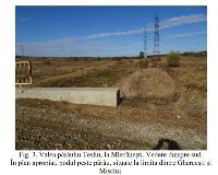, Mlecăneşti, La Tufă<br /><a href='https://ran.cimec.ro/RANatasamente/i3/B85A082AB03C48C7856A126EAD24DA09.jpg' target=_blank>Priveşte aceeaşi imagine într-o fereastră nouă</a>. Autor: Dorel Bondoc. Titlu: Fotografie de teren. Sursa: Dorel Bondoc, Fișă de sit arheologic: Situl arheologic de la Mlecănești, comuna Mischii, punct La Tufă, 2023